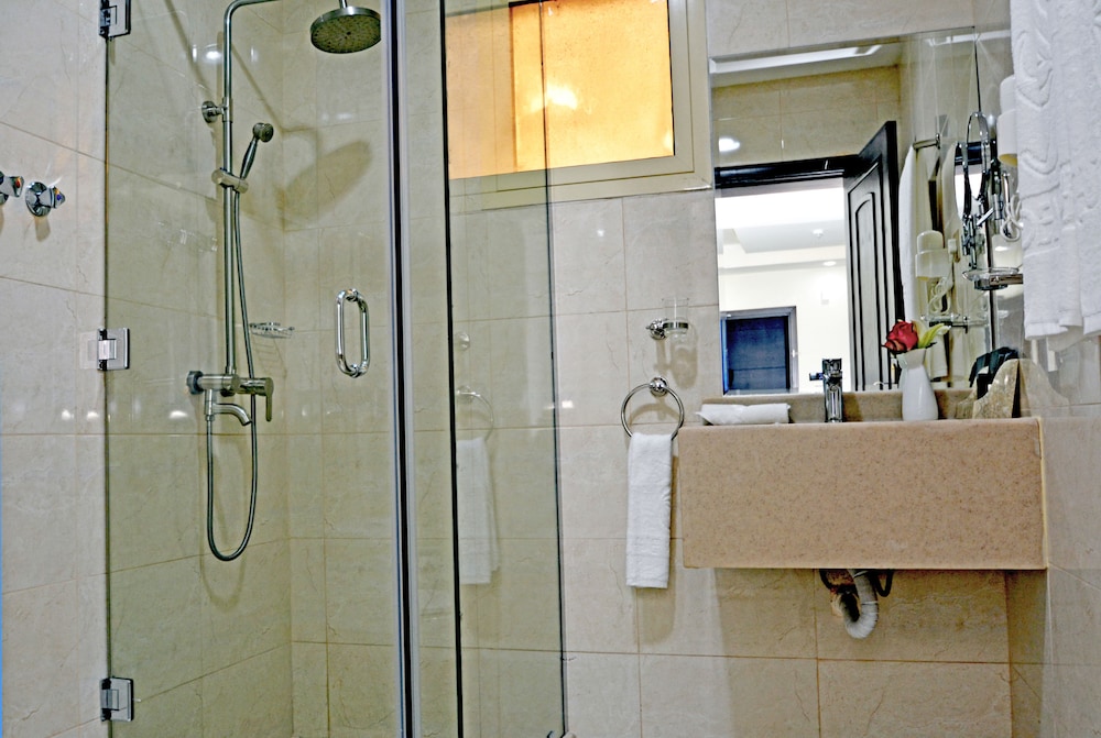 فندق جولدن بوجري الظهران(Golden Bujari Hotel Al Dhahran) 52/53
