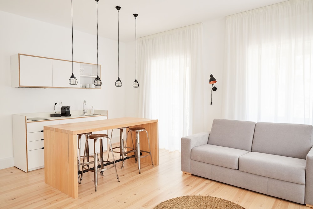 SAPIENTIA BOUTIQUE HOTEL 45/73