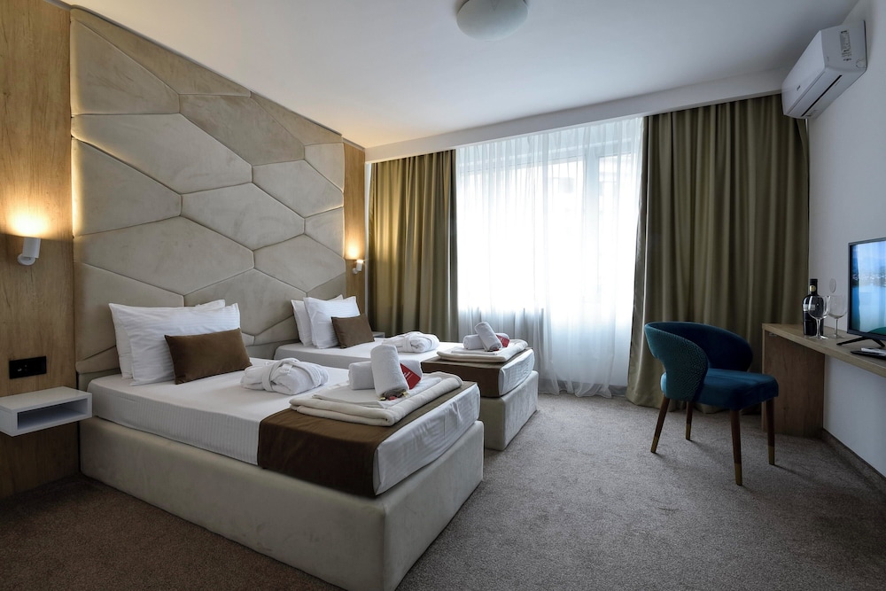 Hotel Sumadija 9/66