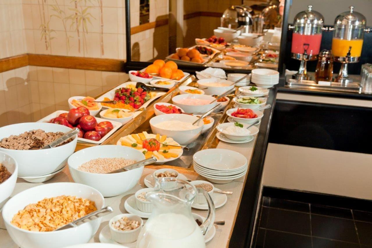 Oudtshoorn Inn Hotel And Conferencing Centre 26/37