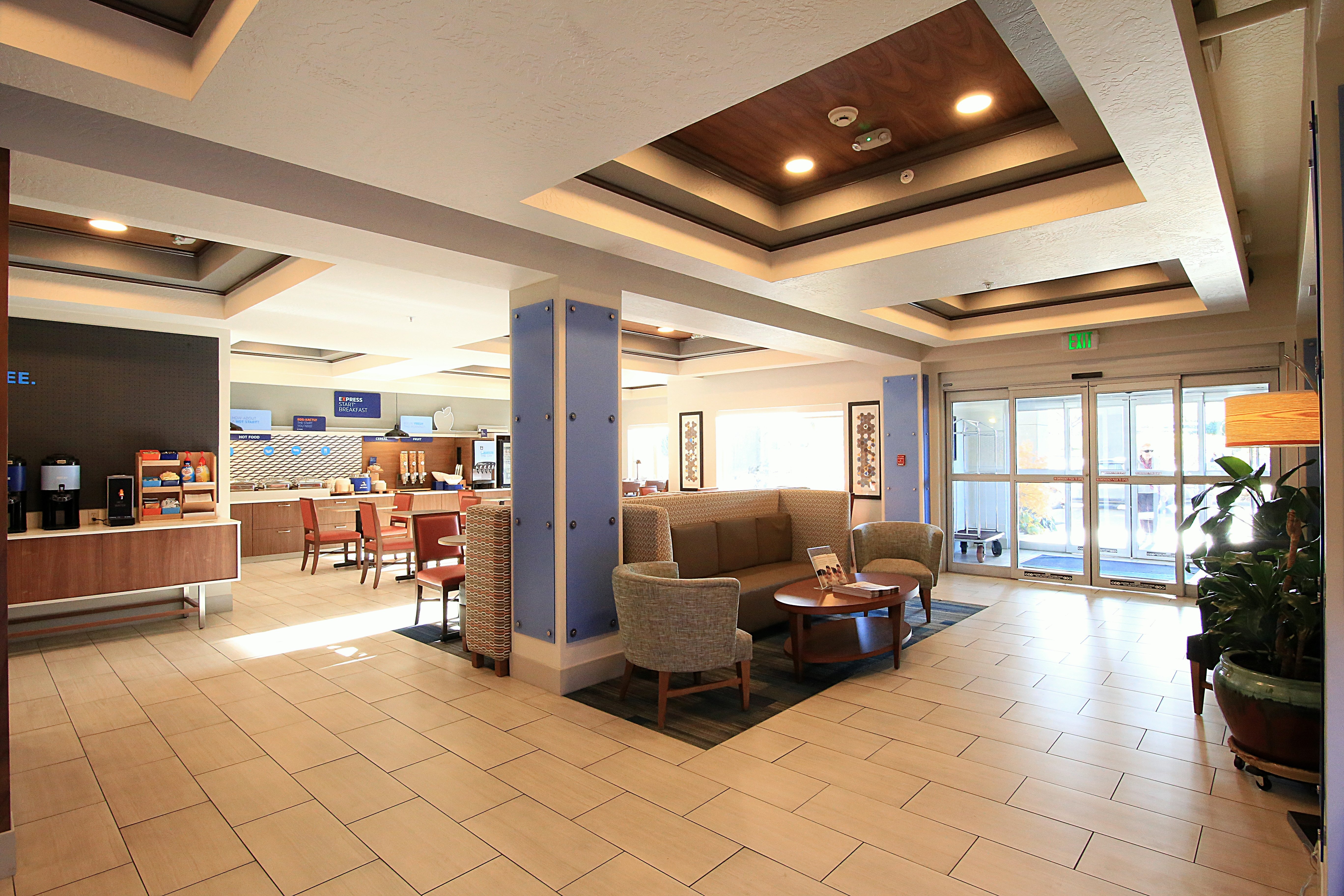 Holiday Inn Express Hotel And Suites Ashland 38/55