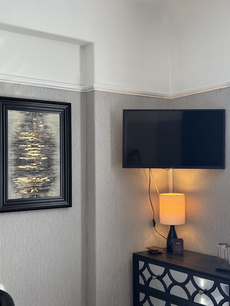 Rosaire Guest House 36/43