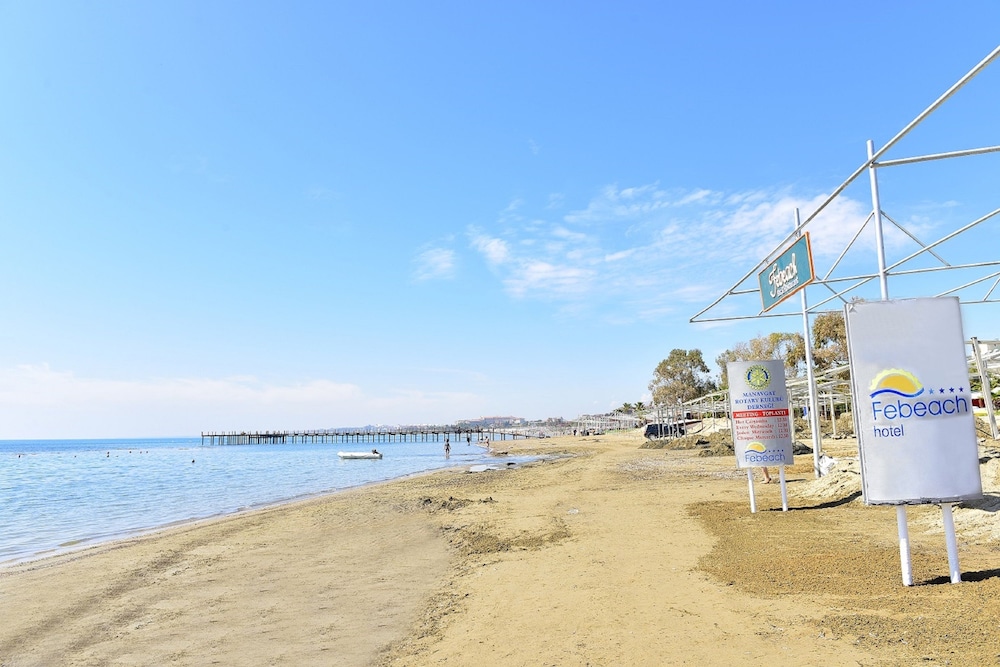 Febeach Hotel 41/50