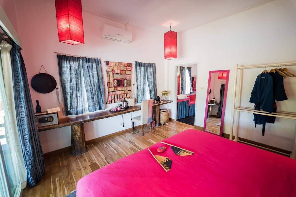 Ock Pop Tok Mekong Villa 14/50