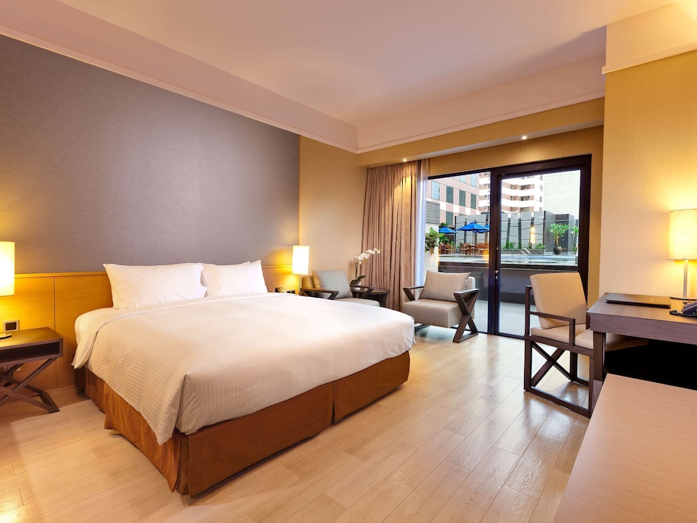 Grand Mercure Singapore Roxy 24/66