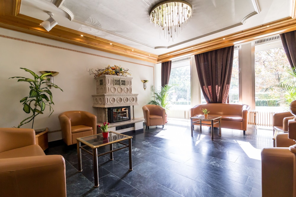 Tagungshotel Hochster Hof 34/64