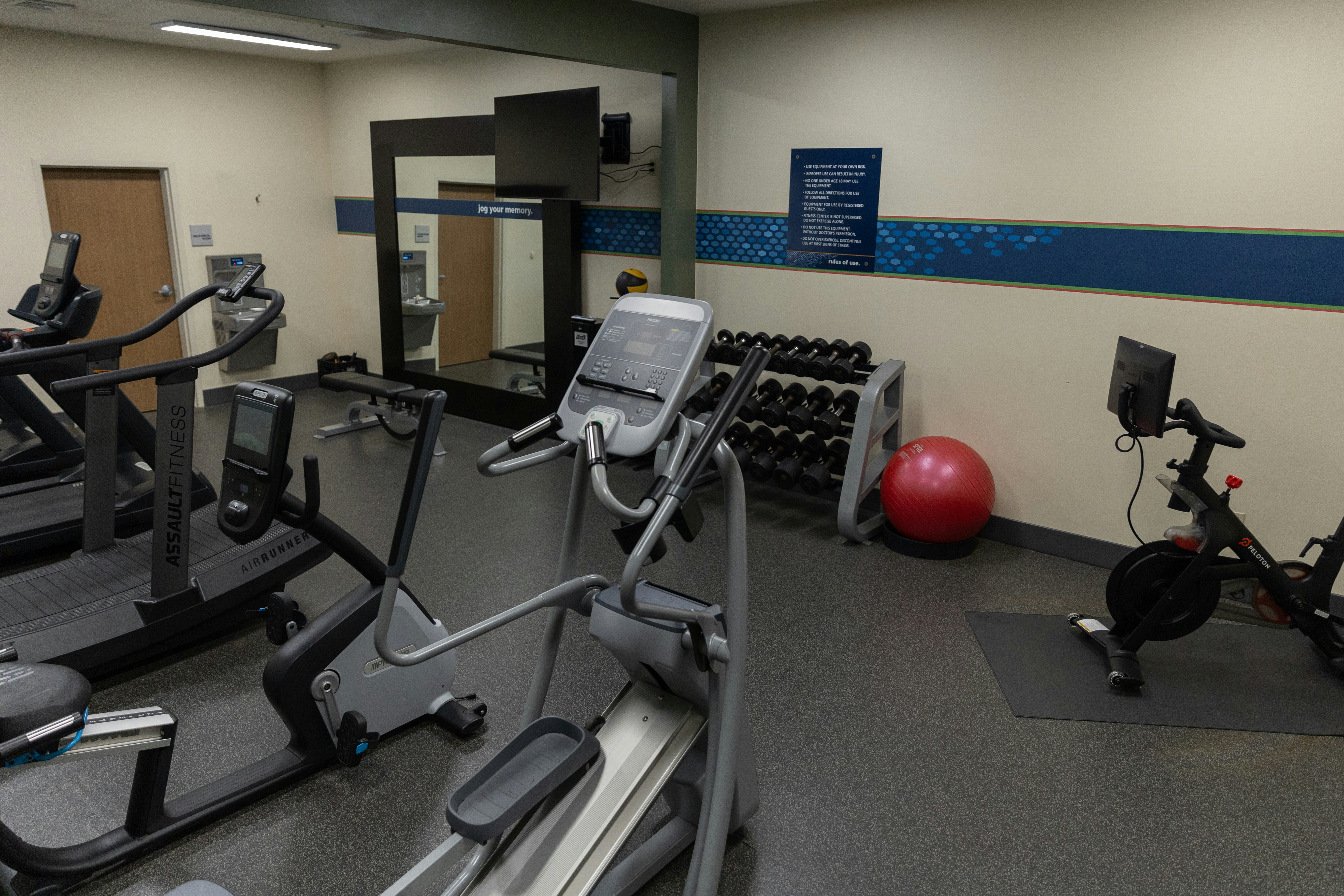 Hampton Inn Suites Scottsbluff Conference Center 8/22