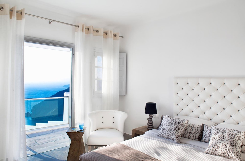 Belvedere Suites 12/50
