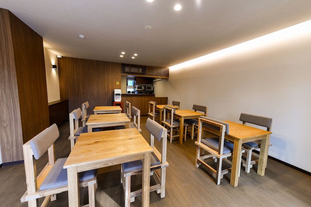 Odysis Onna Resort Hotel 56/72