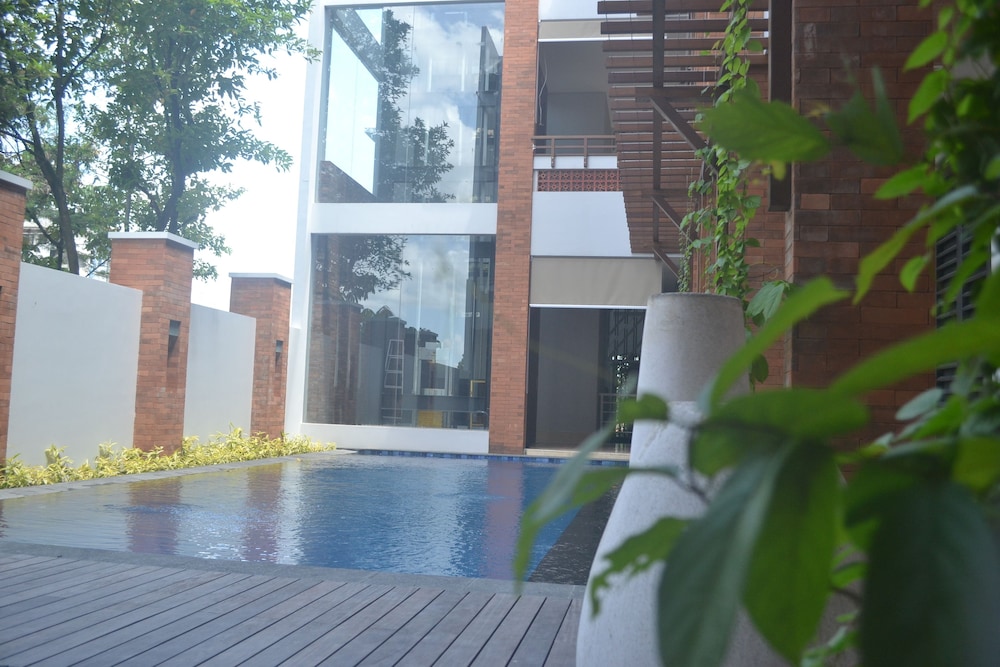 Hotel Parangraja 12/61