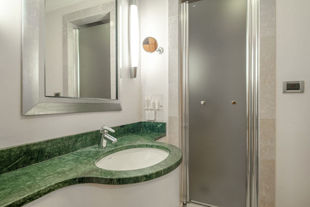 Room Mate Collection Mia Rome Colosseum 65/66