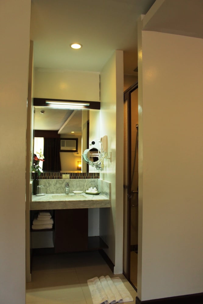 Nature’s Village Resort 56/59