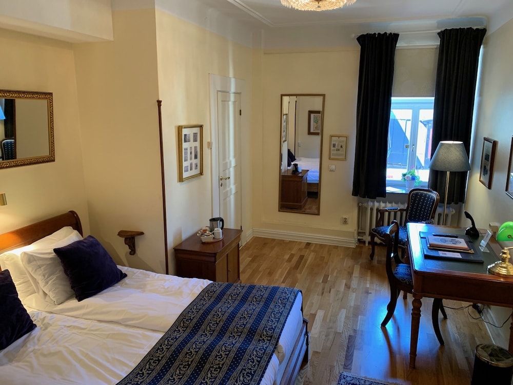 Mayfair Hotel Tunneln 28/43