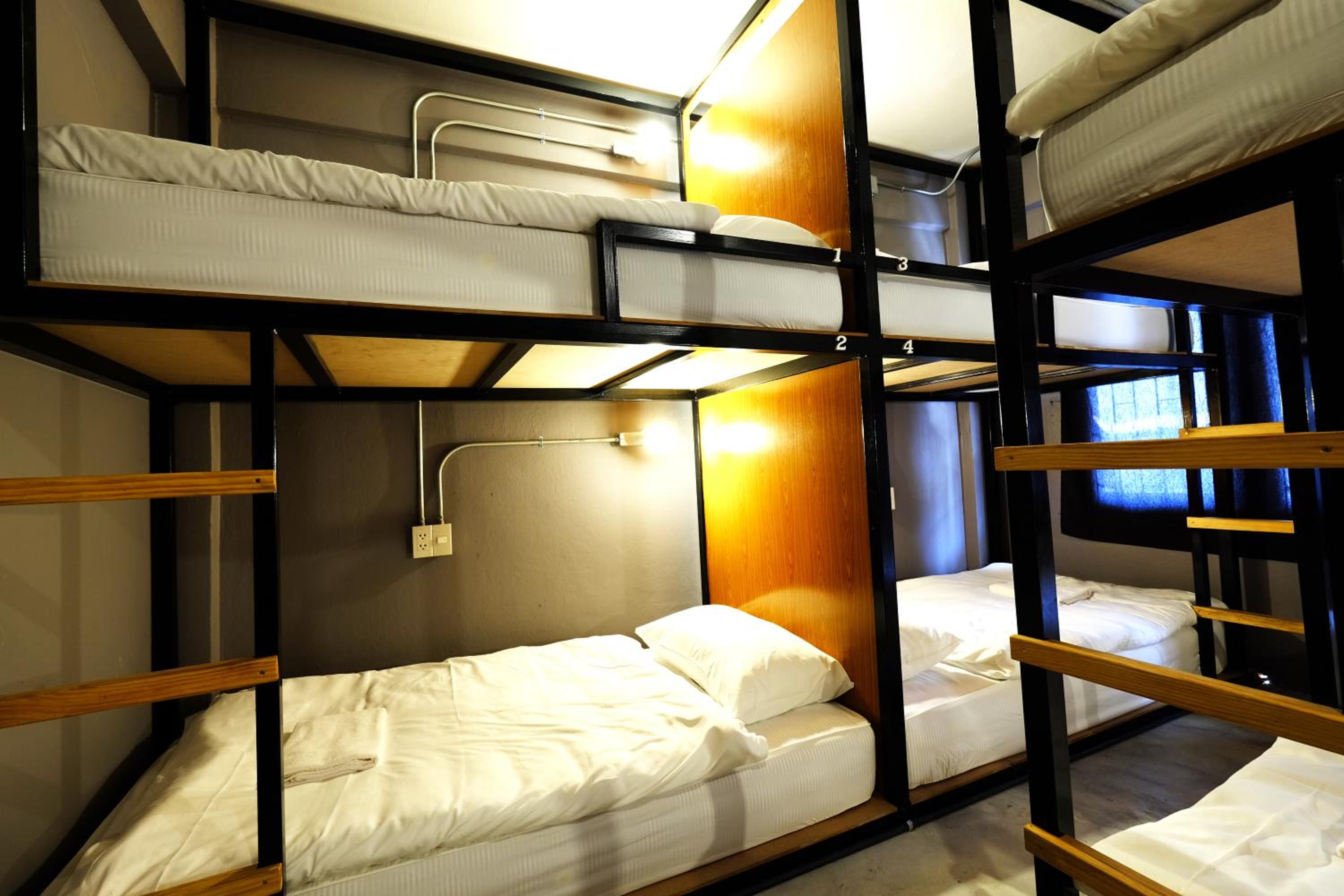 Mixed Dorm, 8 Beds