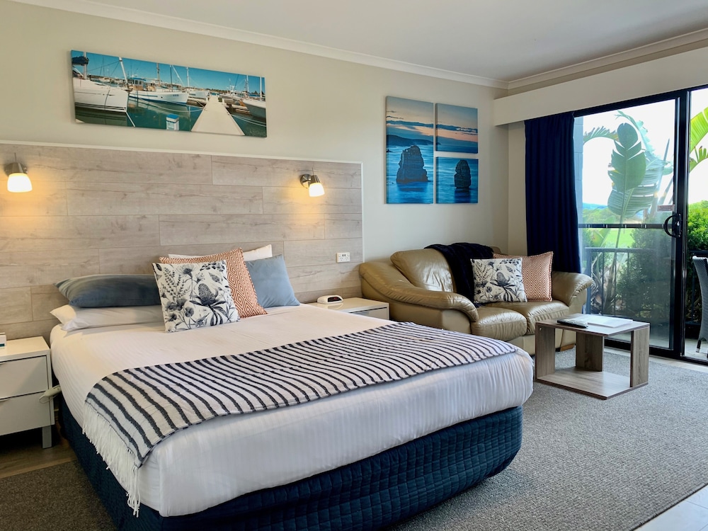Apollo Bay Waterfront Motor Inn 27/80