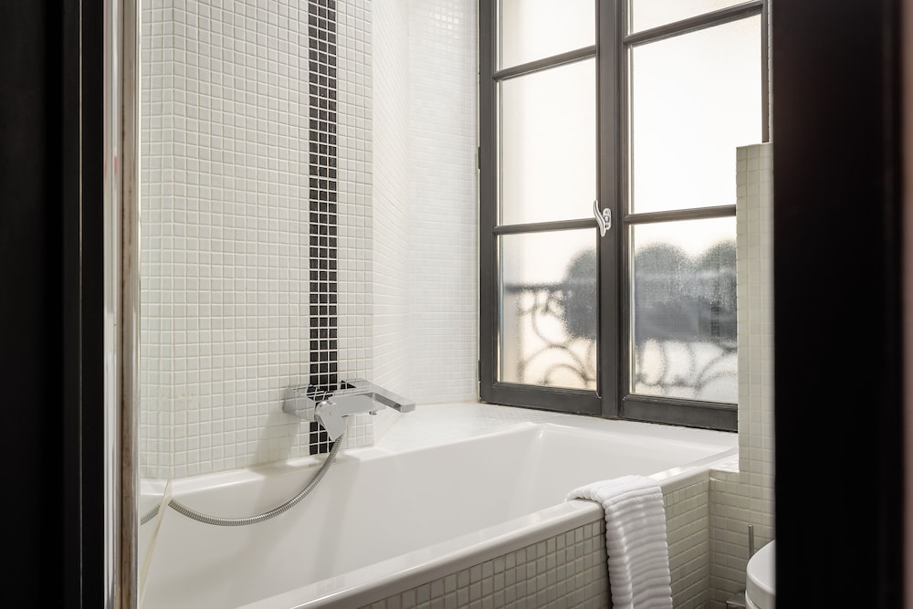 Hotel Monceau Elysees 22/39