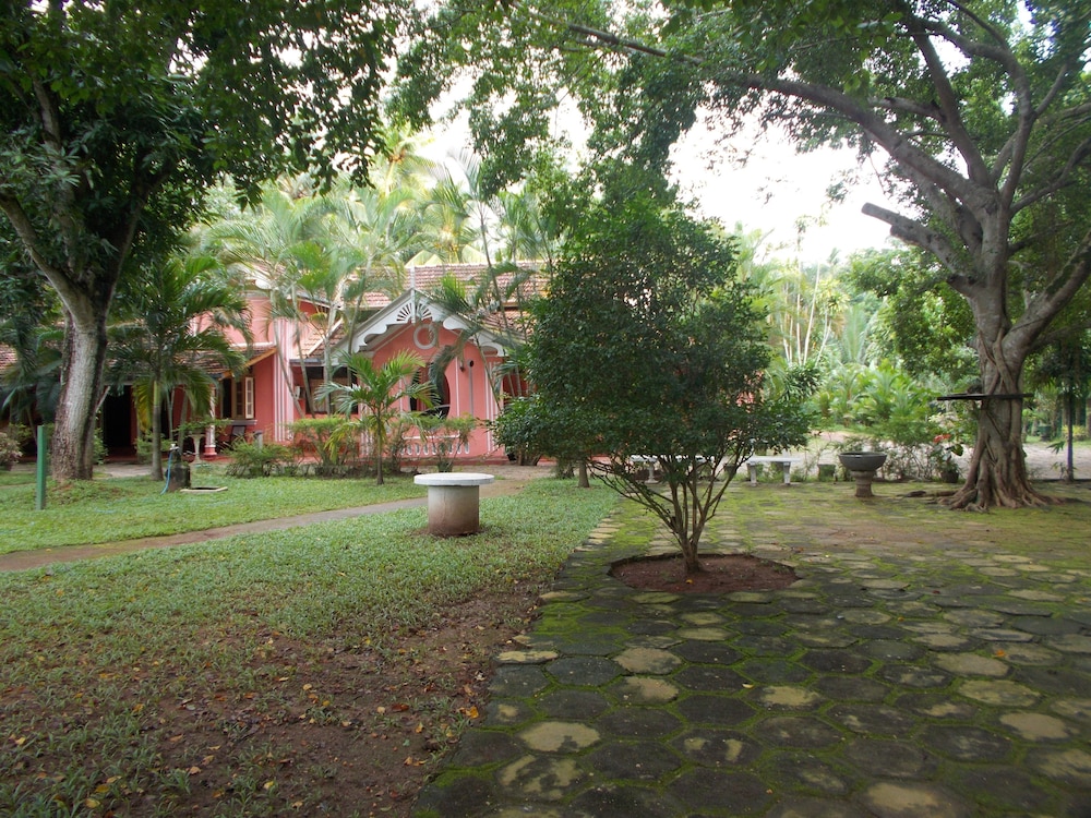 Villa Sunshine Hotel 12/14