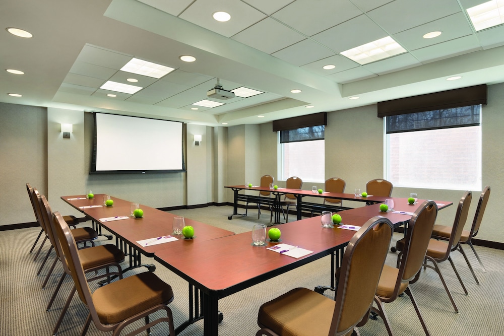 Hyatt Place Philadelphia/ King Of Prussia 60/69