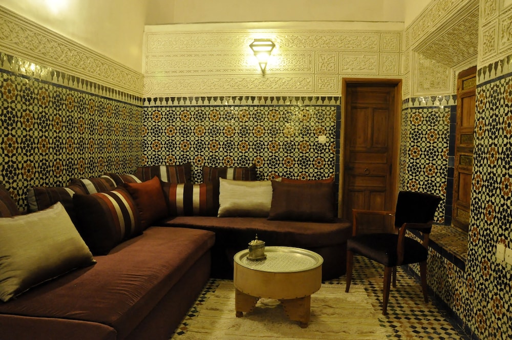 Dar 7 Louyat 33/50