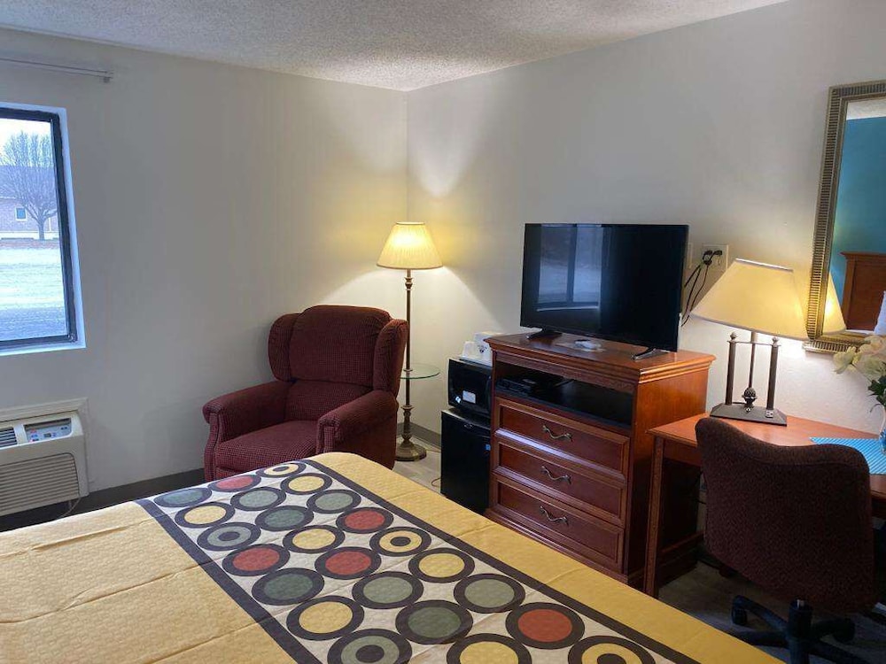 Americas Best Value Inn West Frankfort 26/30