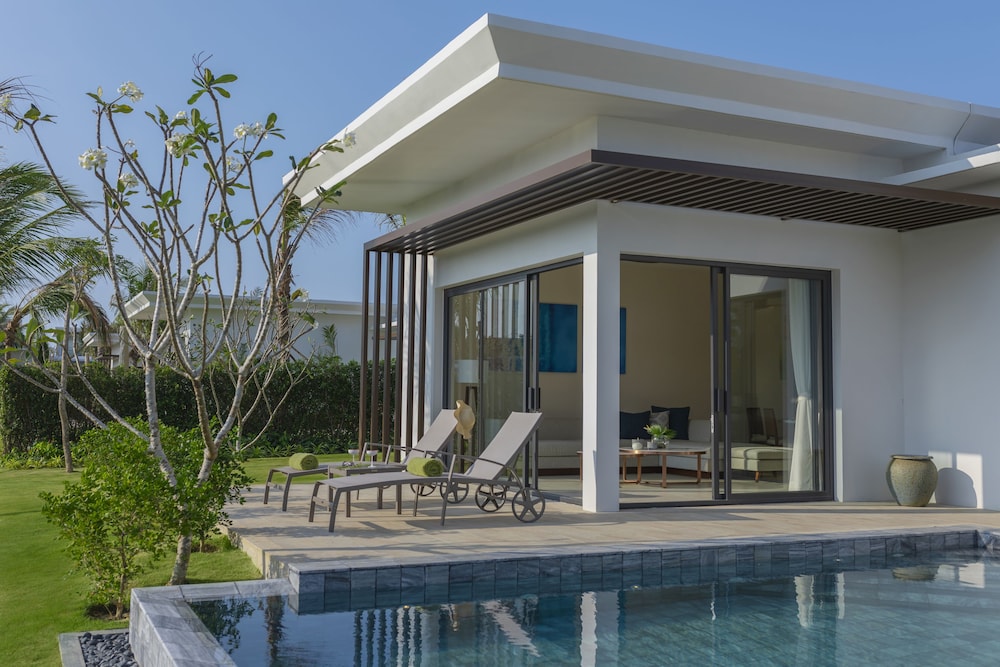 Melia Ho Tram Beach Resort 35/74