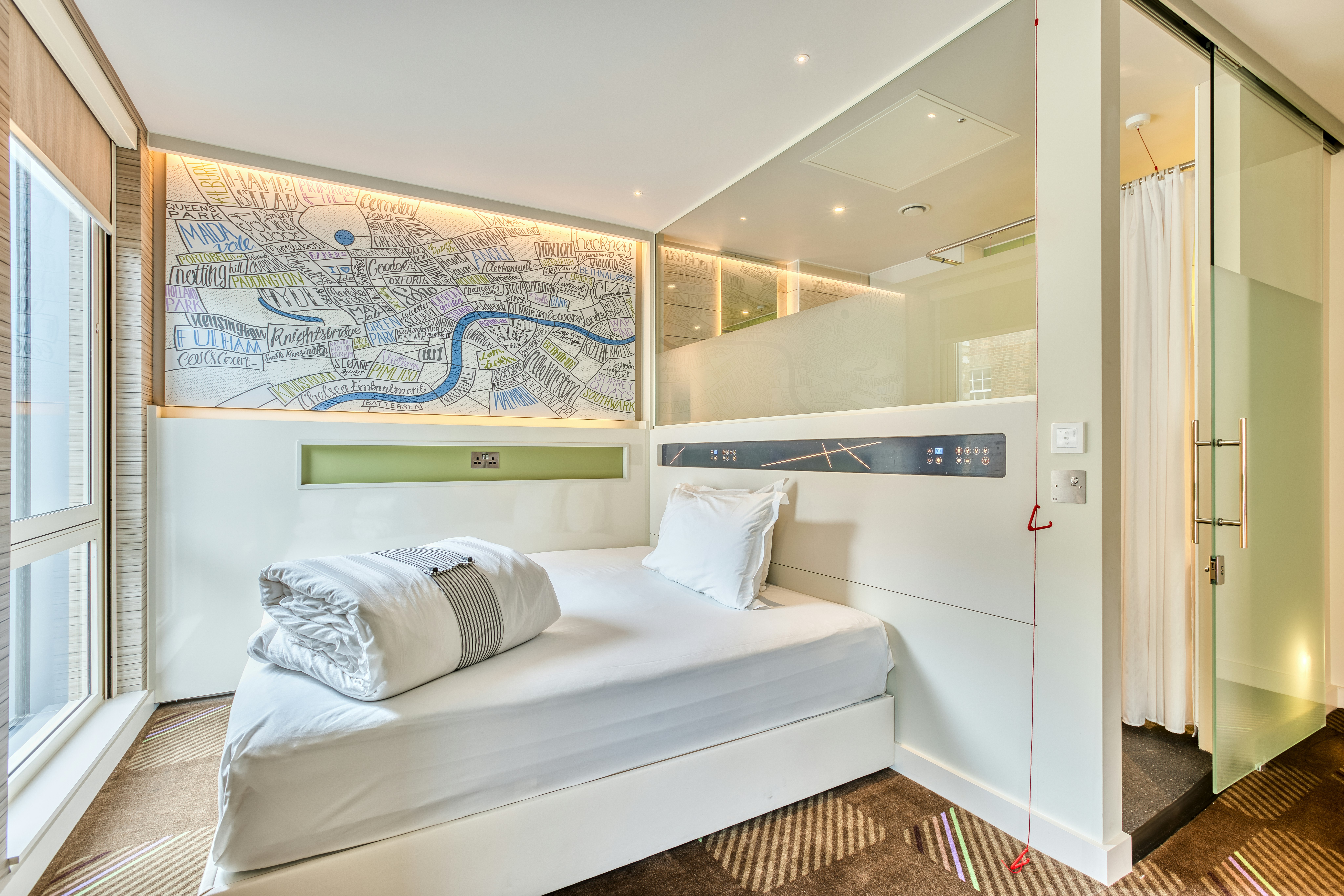 Hub by Premier Inn London Soho hotel 11/24