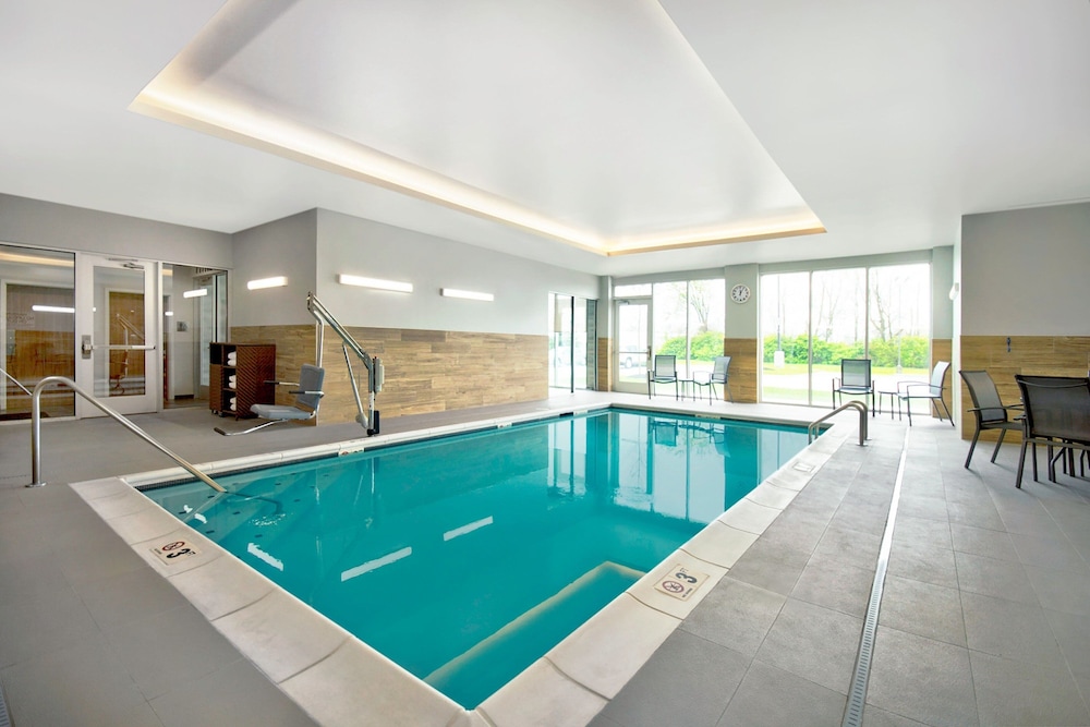 Fairfield Inn & Suites by Marriott Cincinnati North 11/29