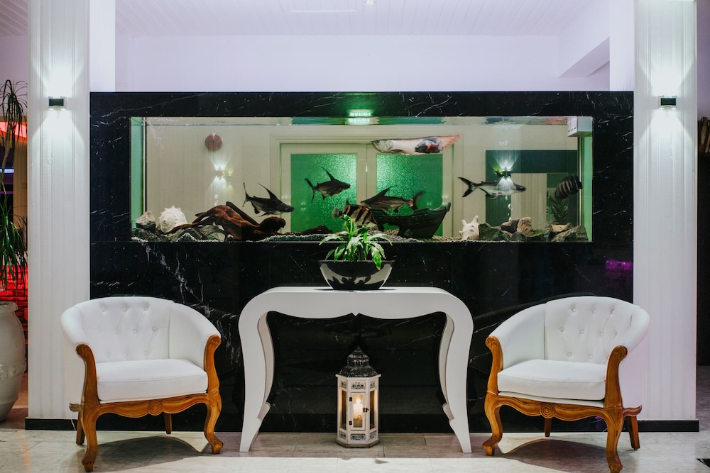 Sveltos Hotel 67/88