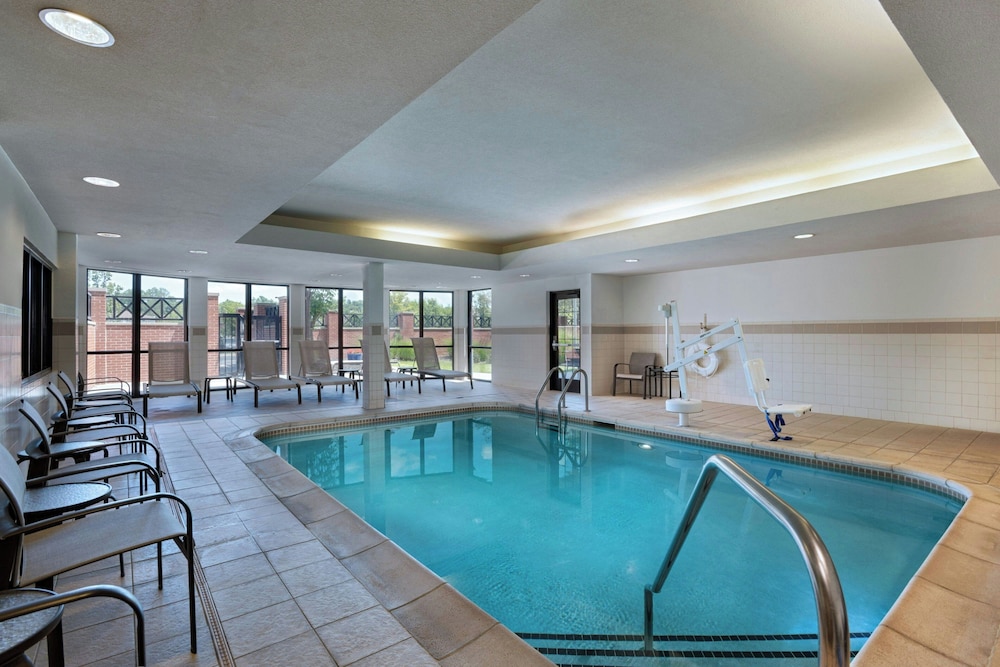 Courtyard Marriott Aksarben Village 20/50