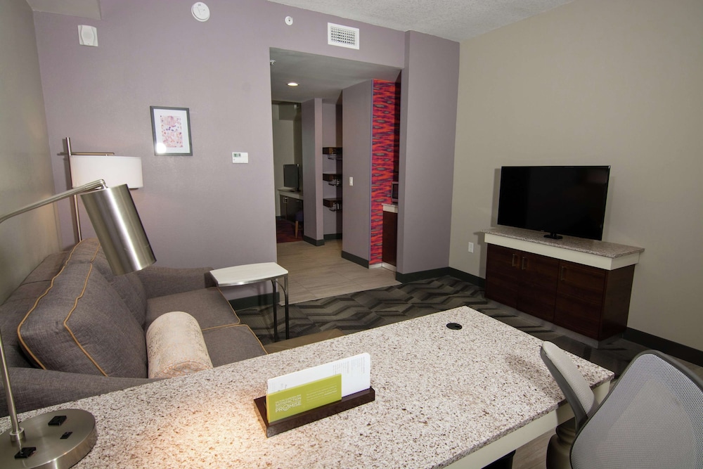 Hilton Garden Inn Tampa Suncoast Parkway 43/53