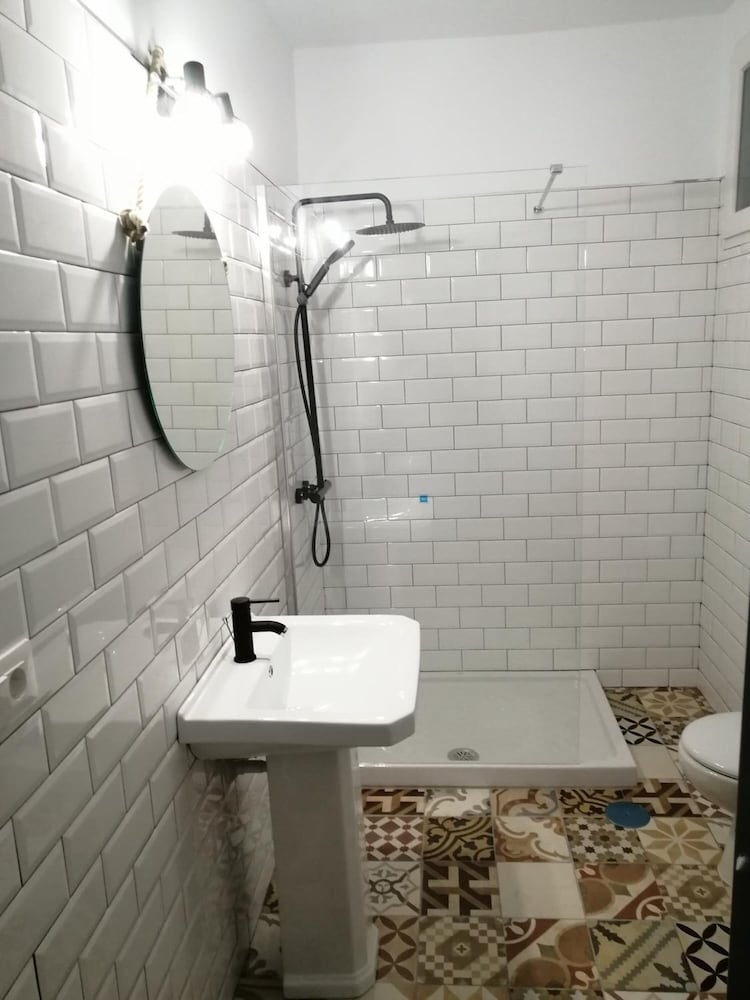 Hostal Alcaravaneras 41/43