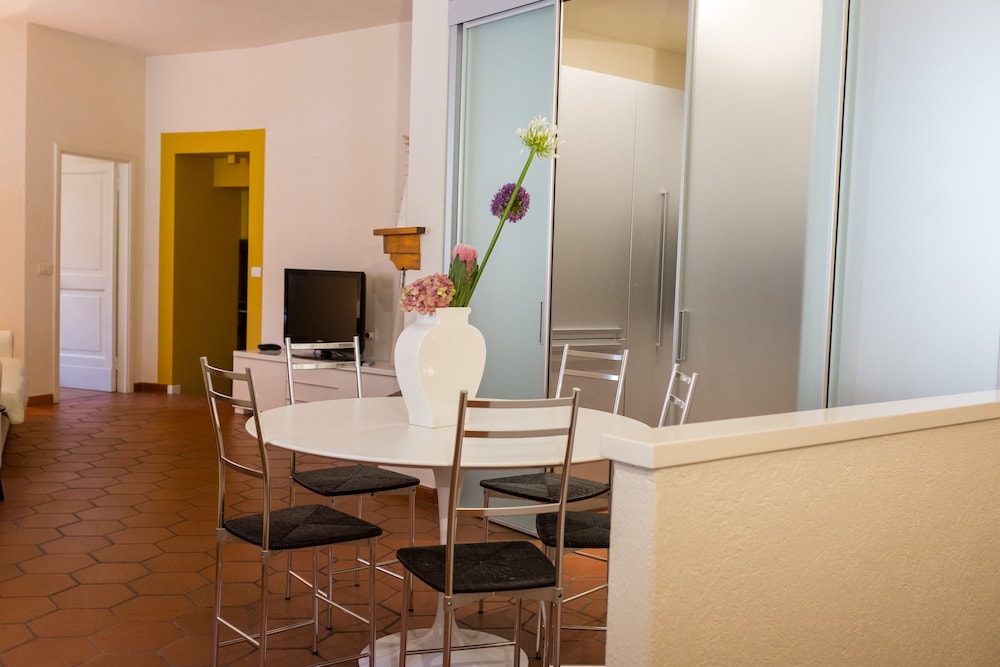Hotel Titano 44/54