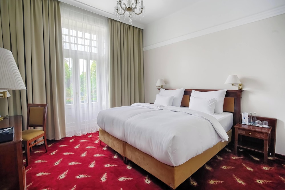 DANUBIUS HEALTH SPA RESORT ESPLANADE 25/66