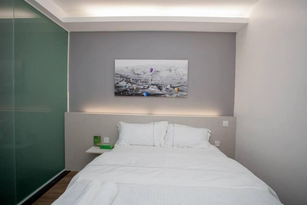 A+ Plus Boutique Hotel 4/23