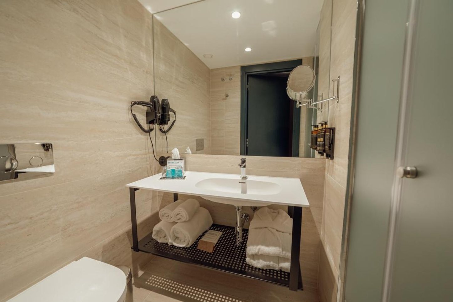 ABC HOTEL PORTO CAMPANHA 99/101