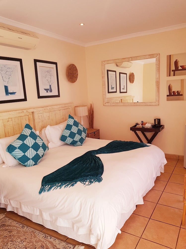 5 Sleeper, 1 King and 1 Single Beds, Bunk Bed