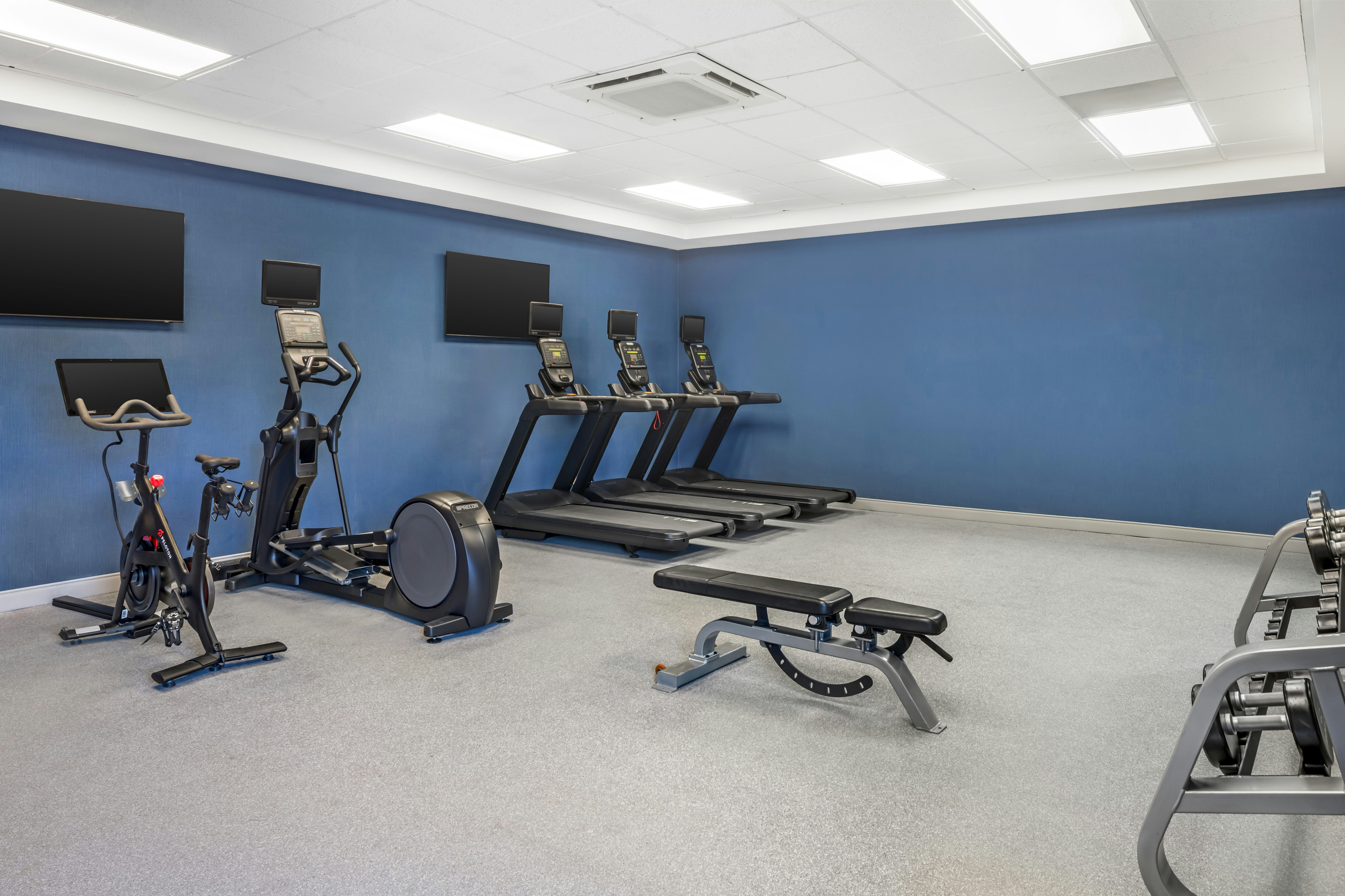 Hampton Inn Suites Riverside Corona East 36/66