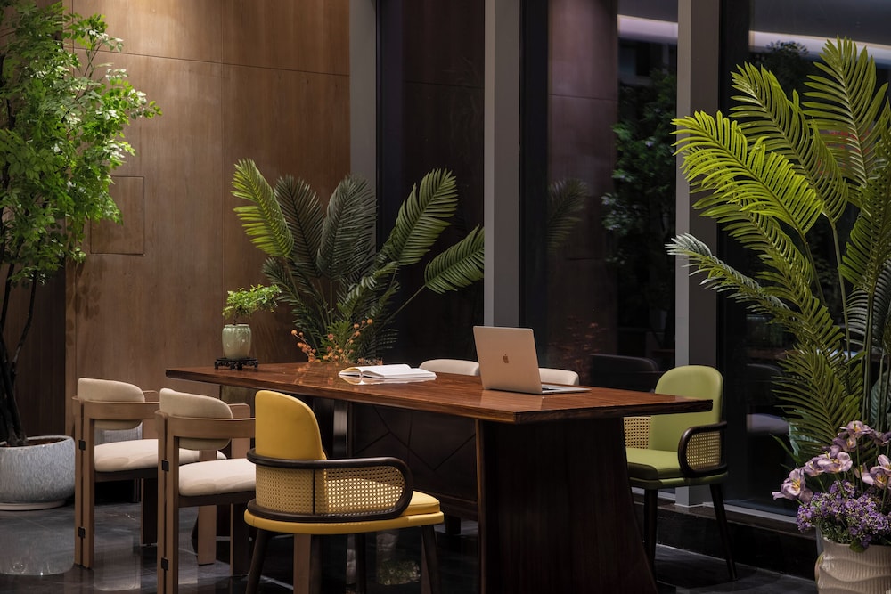 Buddy Hotel 50/50