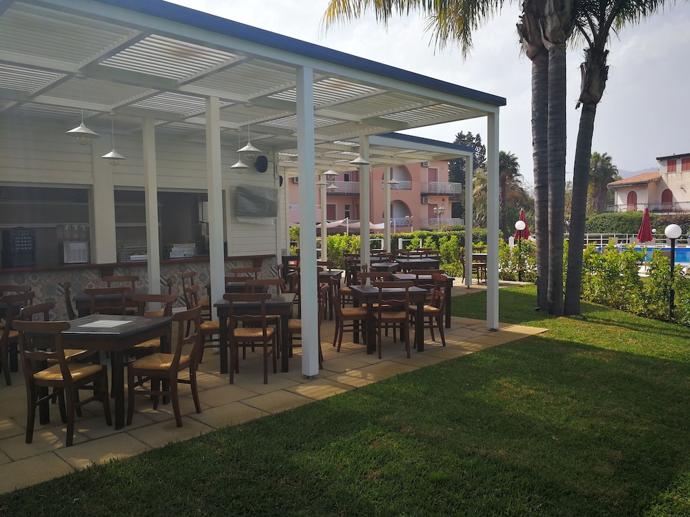 Residence Villa Giardini 8/66