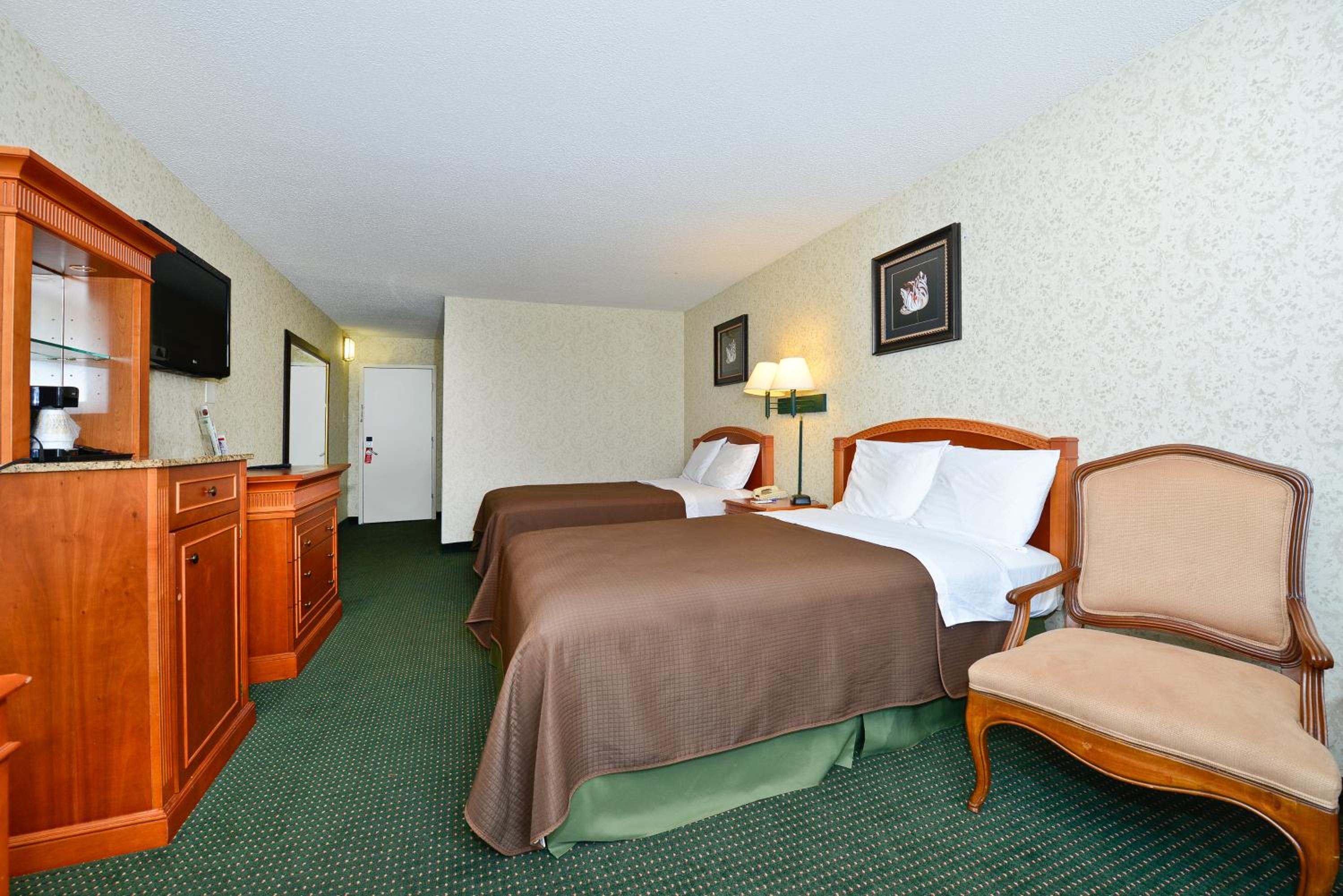 ROOM, KING BED, SMOKING