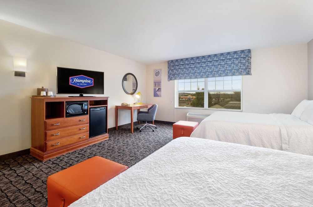 Hampton Inn & Suites Rockland 25/81