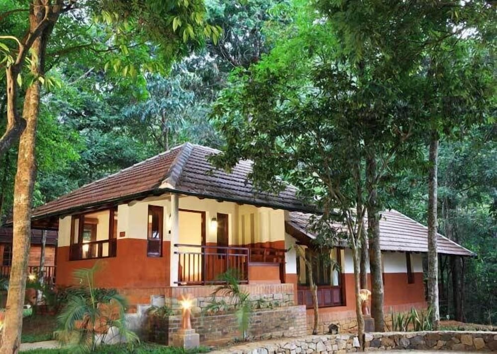 VYTHIRI RESORT 2/55