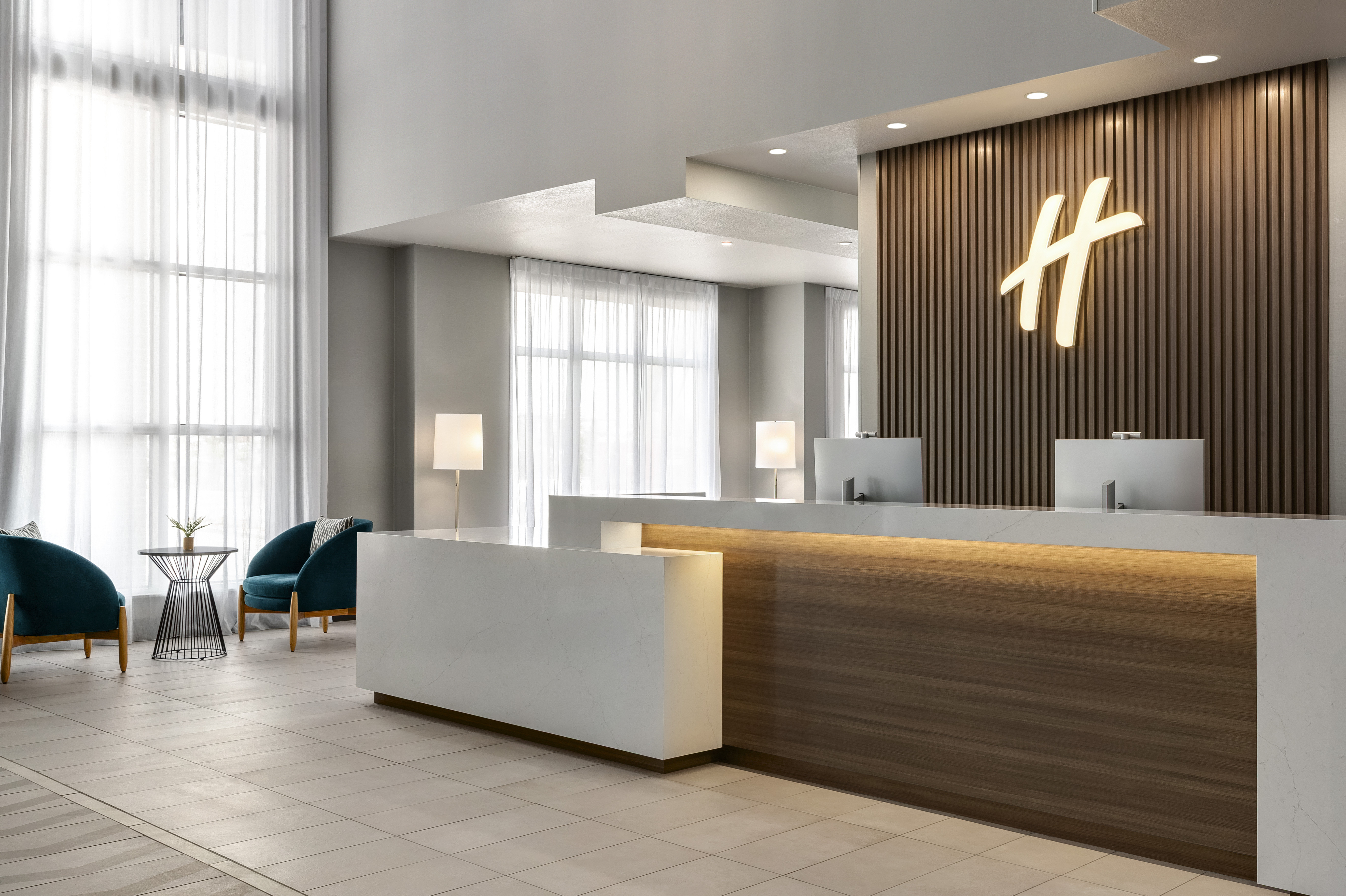 Holiday Inn Hotel And Suites Commerce City Denver Airport 6/50