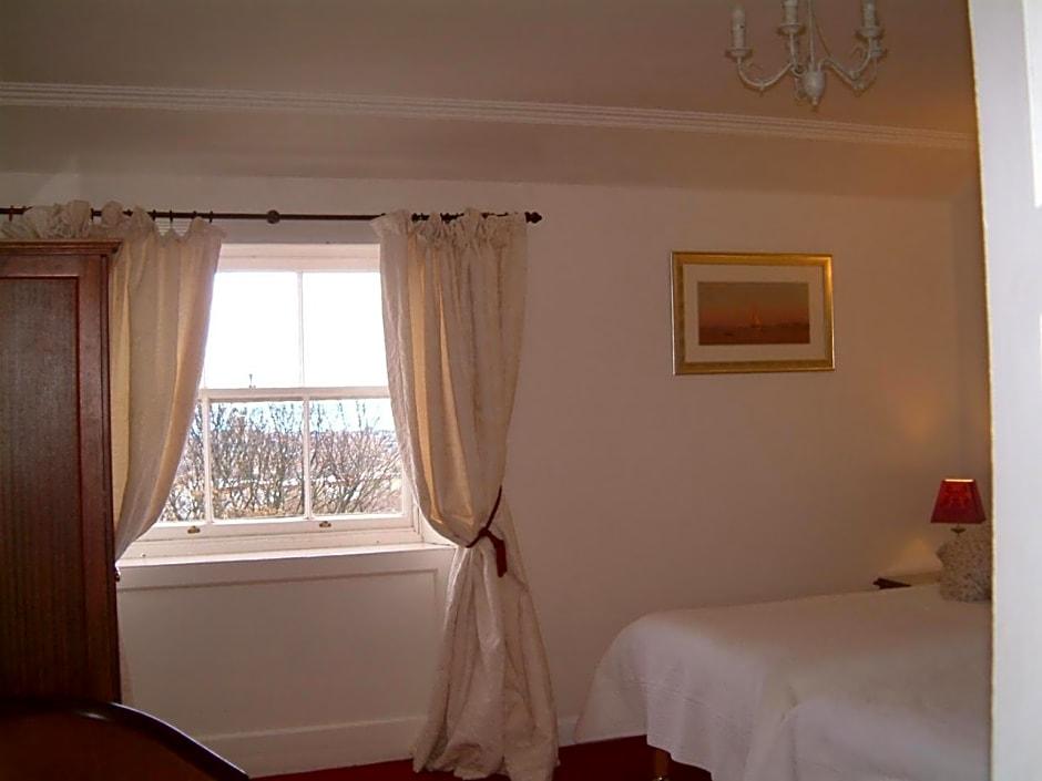 Terrace hotel 18/50