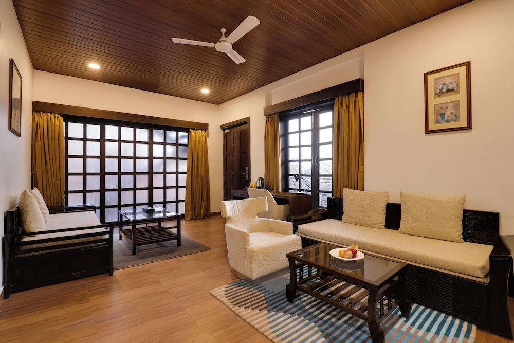 Lemon Tree Hotel Dapoli 25/50