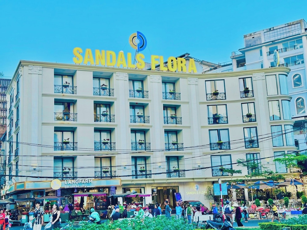 Sandals Flora Hotel 2/48