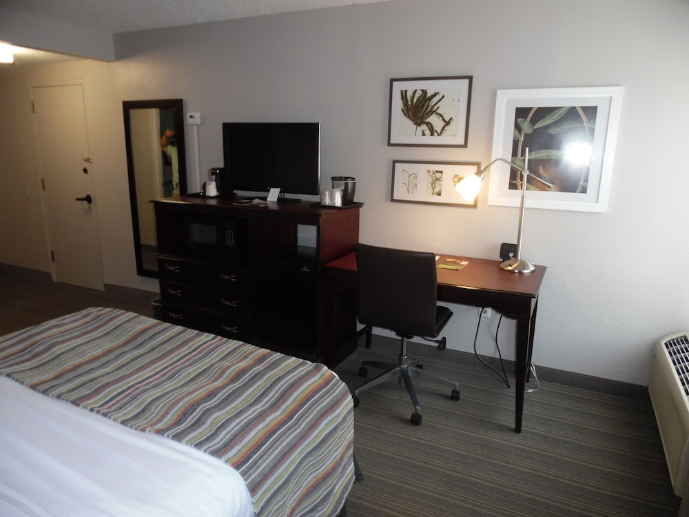Wingate by Wyndham Jacksonville FL 47/57