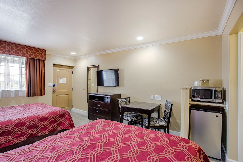 Motel 6 Carlsbad, CA - North Near Legoland 27/66