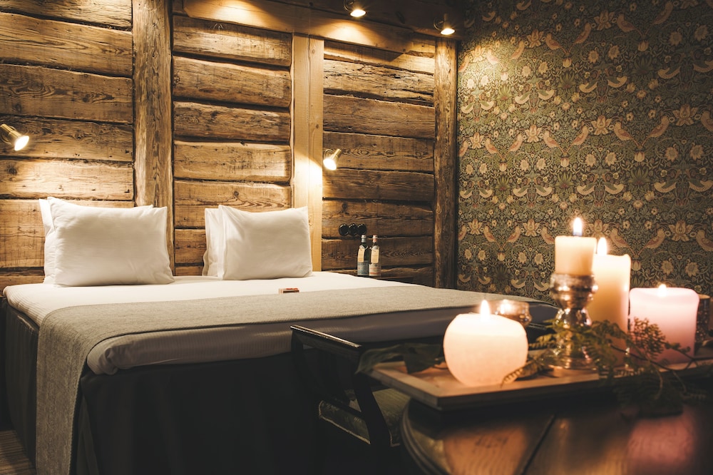 1 Bedroom, Suite, Queen Bed