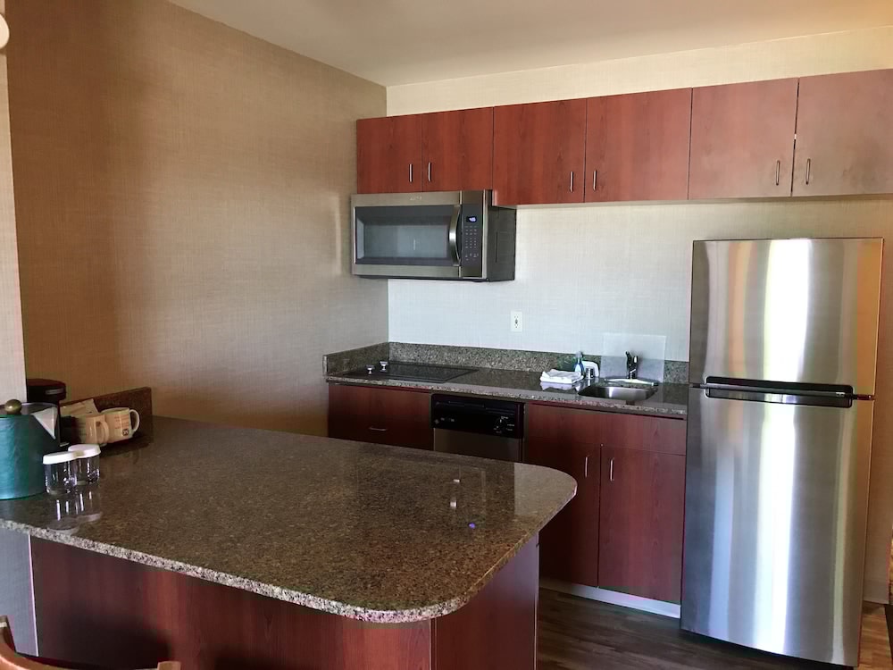 Medallion Inn and Suites 23/46